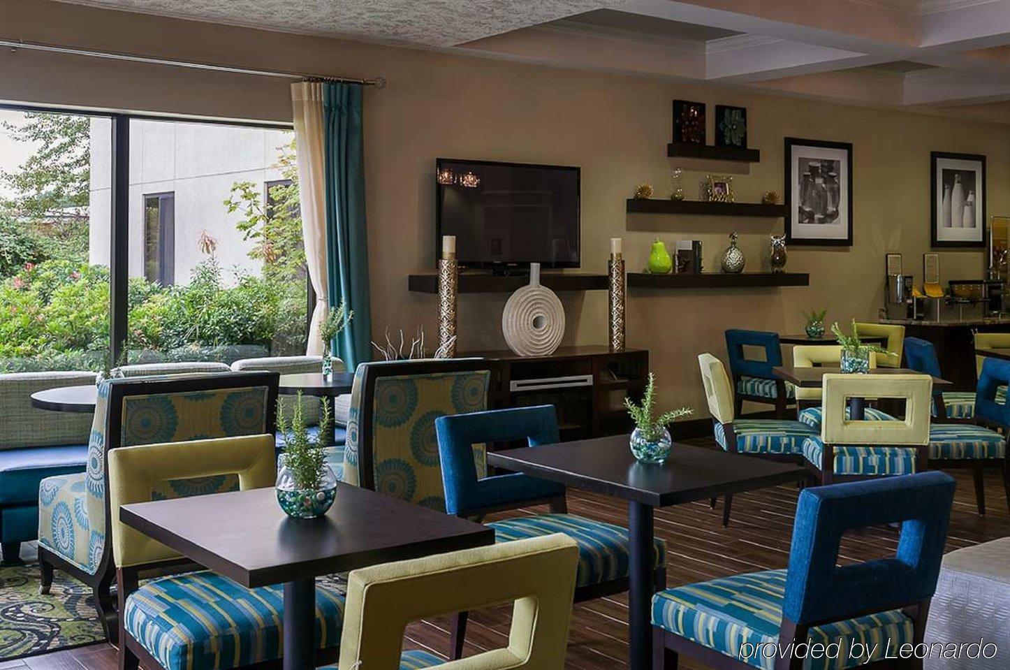 Hampton Inn Eugene Bagian luar foto