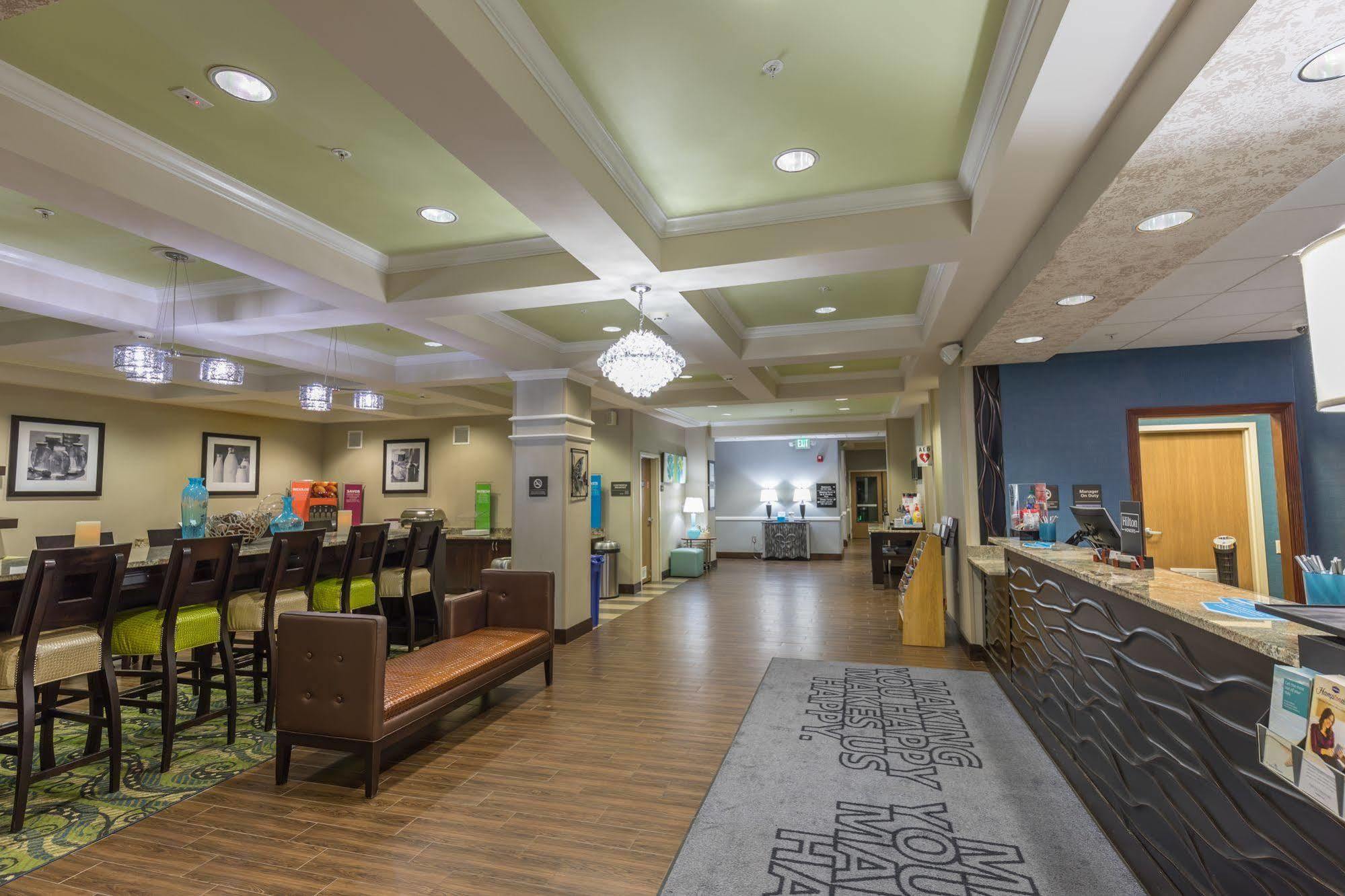 Hampton Inn Eugene Bagian luar foto